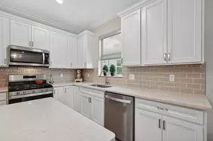 13723 SW Gingerline Dr, Port Saint Lucie, FL 34987 - Photo 9