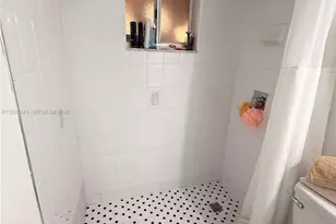 3262 W 70th St, Hialeah, FL 33018 - Photo 9