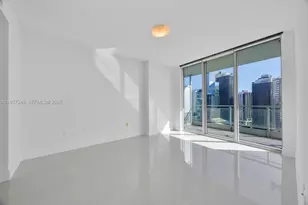 92 SW 3rd St, Miami, FL 33130 - Photo 11