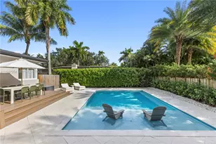 800 NE 72nd St, Miami, FL 33138 - Photo 31