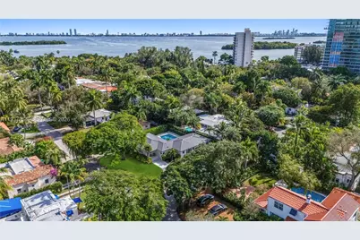 800 NE 72nd St, Miami, FL 33138 - Photo 45