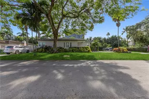 800 NE 72nd St, Miami, FL 33138 - Photo 39