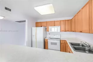 2301 Collins Ave, Miami Beach, FL 33139 - Photo 11