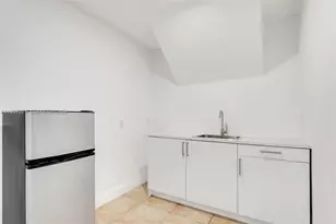 22020 SW 100th Pl, Cutler Bay, FL 33190 - Photo 9