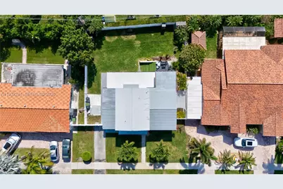 1016 NE 4th Ct, Hallandale Beach, FL 33009 - Photo 5