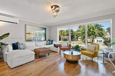 1016 NE 4th Ct, Hallandale Beach, FL 33009 - Photo 1