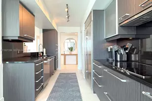 1331 Brickell Bay Dr, Miami, FL 33131 - Photo 11