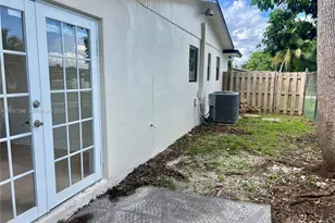 11950 SW 199th St, Miami, FL 33177 - Photo 29