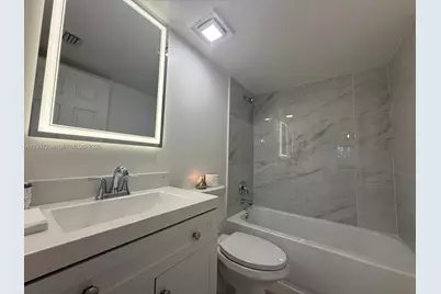 523 Trace Cir #105, Deerfield Beach, FL 33441 - Photo 11