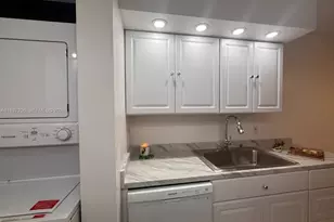 523 Trace Cir, Deerfield Beach, FL 33441 - Photo 9