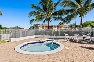 10032 Twin Lakes Dr, Coral Springs, FL 33071 - Photo 19