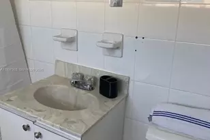 6345 Collins Ave, Miami Beach, FL 33141 - Photo 5