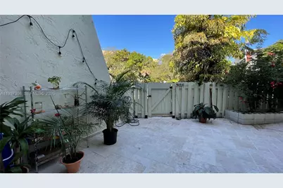 1651 NE 115th St #1C, Miami, FL 33181 - Photo 15