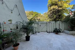 1651 NE 115th St, Miami, FL 33181 - Photo 15