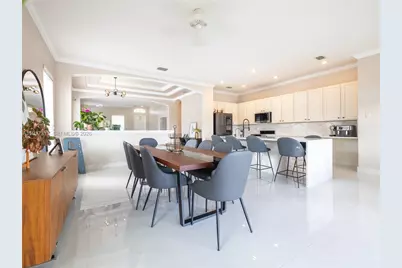 903 NW 167th Ave, Pembroke Pines, FL 33028 - Photo 21