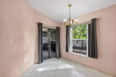1306 NW 125th Ter, Sunrise, FL 33323 - Photo 11