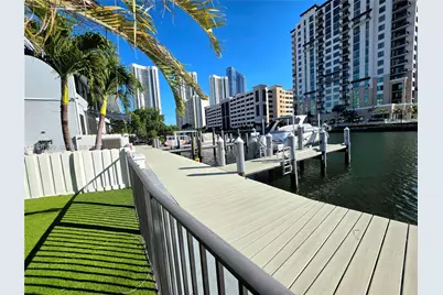310 Poinciana Dr #802, Sunny Isles Beach, FL 33160 - Photo 1