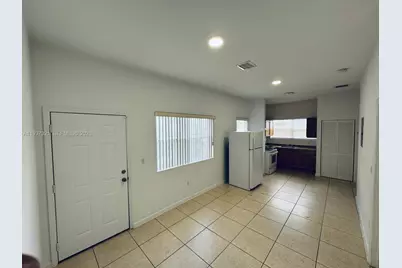 1330 NW 5th St #1, Miami, FL 33125 - Photo 15