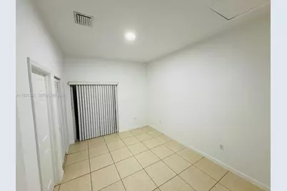 1330 NW 5th St #1, Miami, FL 33125 - Photo 11