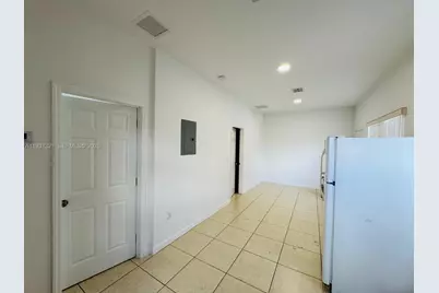 1330 NW 5th St #1, Miami, FL 33125 - Photo 3