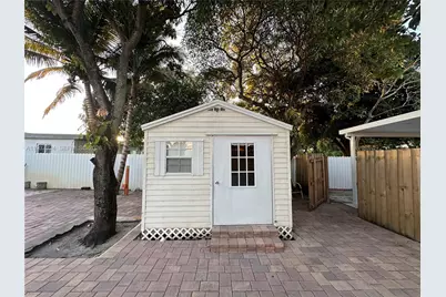 1211 W 34th St, Hialeah, FL 33012 - Photo 21