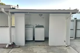 1211 W 34th St, Hialeah, FL 33012 - Photo 13