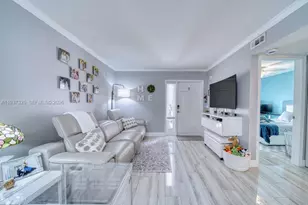 7785 NW 22nd Ct, Pembroke Pines, FL 33024 - Photo 5