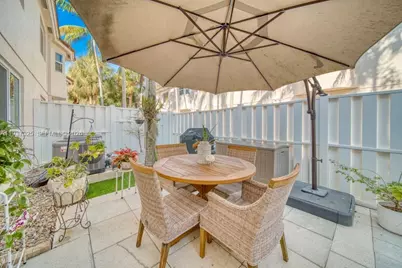 7785 NW 22nd Ct #104, Pembroke Pines, FL 33024 - Photo 23