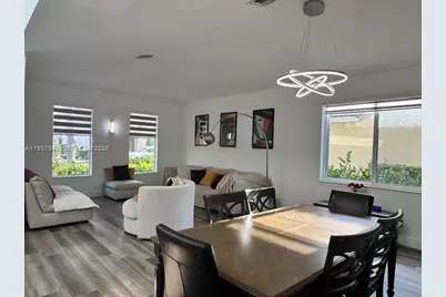 19232 N Gardenia Ave #19232, Weston, FL 33332 - Photo 5