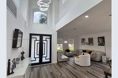 19232 N Gardenia Ave #19232, Weston, FL 33332 - Photo 3