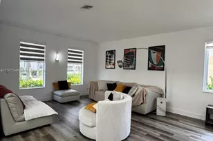 19232 N Gardenia Ave, Weston, FL 33332 - Photo 9