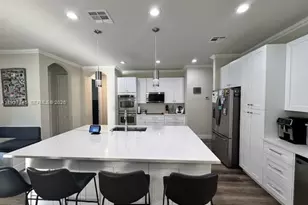 19232 N Gardenia Ave, Weston, FL 33332 - Photo 13