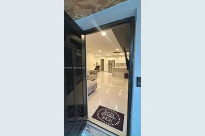 2041 NW 30th Way, Fort Lauderdale, FL 33311 - Photo 3