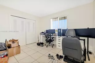 6940 Miami Gardens Dr, Hialeah, FL 33015 - Photo 11