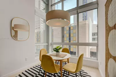 300 S Biscayne Blvd #L-428, Miami, FL 33131 - Photo 7