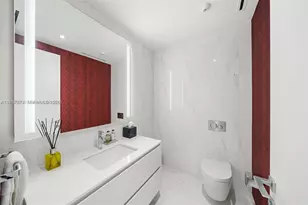 300 Biscayne Blvd Way, Miami, FL 33131 - Photo 9