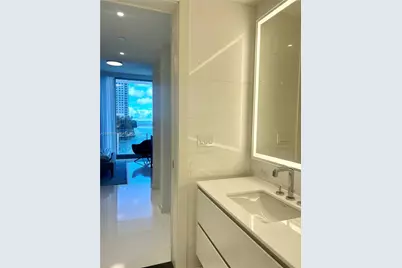 [Address not provided], Miami, FL 33131 - Photo 13