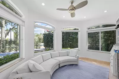 4490 Royal Palm Ave, Miami Beach, FL 33140 - Photo 5