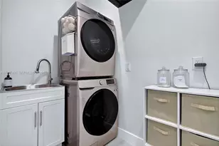 609 NE 8th Ave, Fort Lauderdale, FL 33304 - Photo 43