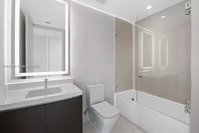 851 NE 1st Ave #PH4912, Miami, FL 33132 - Photo 23