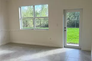 2422 SE 30th St, Homestead, FL 33035 - Photo 11