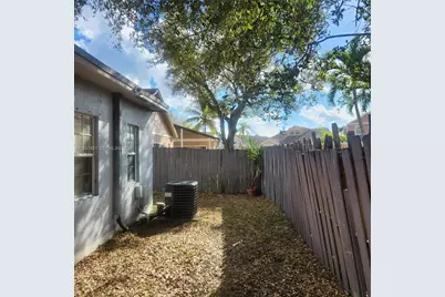 223 SW 159th Ter #223, Sunrise, FL 33326 - Photo 17