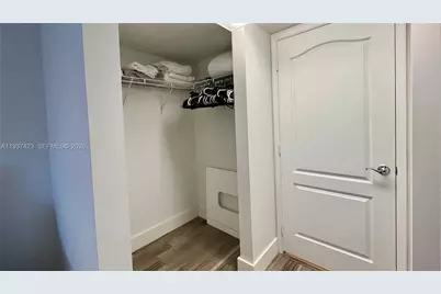 1200 Brickell Bay Dr #2018, Miami, FL 33131 - Photo 19