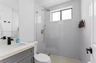 1144 SW 4th St, Miami, FL 33130 - Photo 13