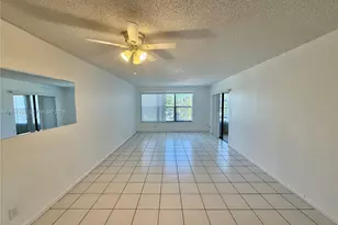 2320 S Cypress Bend Dr, Pompano Beach, FL 33069 - Photo 27
