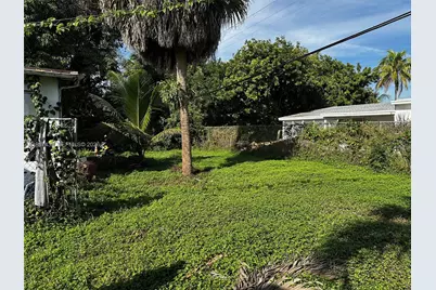 1071 NE 160th Ter, North Miami Beach, FL 33162 - Photo 11