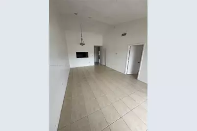 625 SW 113th Way #625, Pembroke Pines, FL 33025 - Photo 5