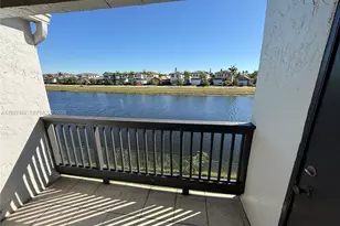 625 SW 113th Way, Pembroke Pines, FL 33025 - Photo 3