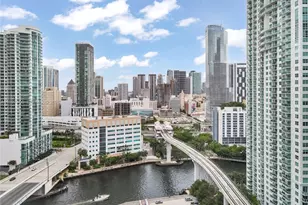 31 SE 6th St, Miami, FL 33131 - Photo 25