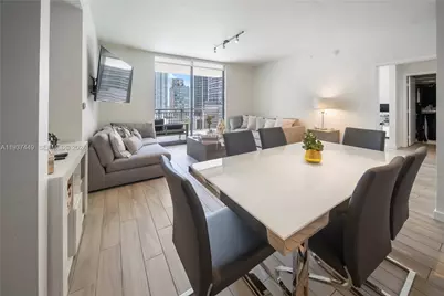 999 SW 1st Ave #1617, Miami, FL 33130 - Photo 3